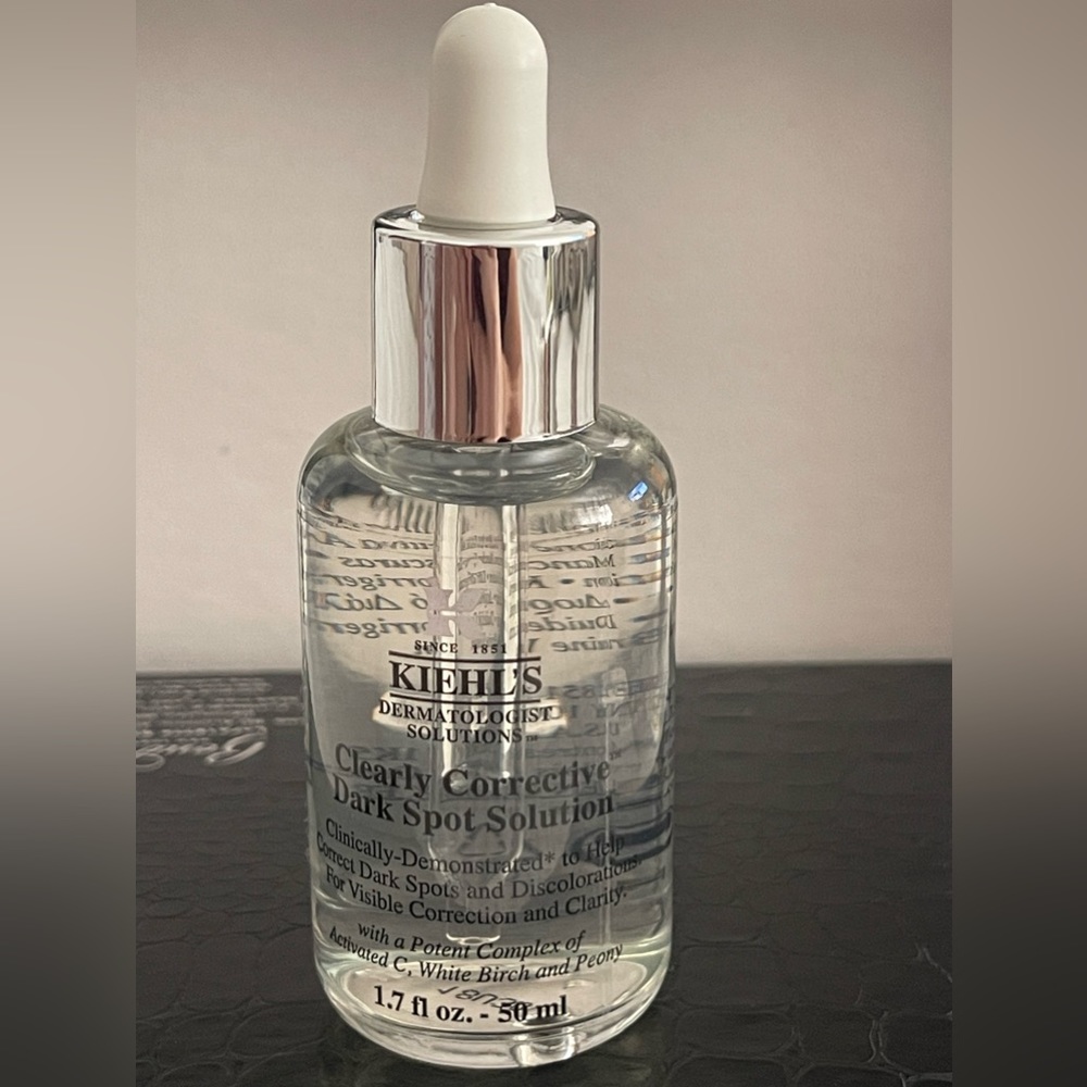 Kiehl’s Clearly Corrective Dark Spot Solution